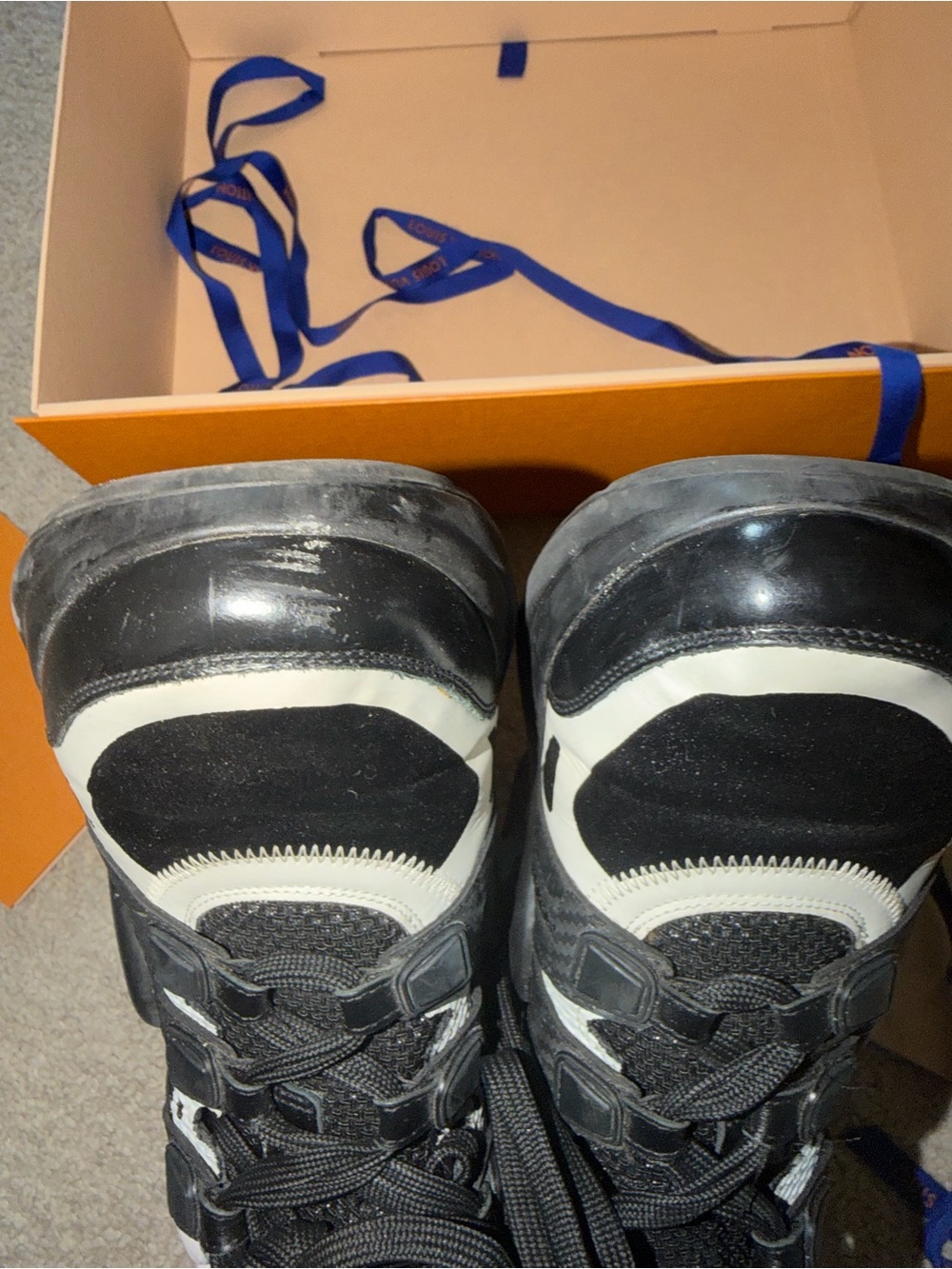 Louis Vuitton | sneakers - Picture 7 of 16